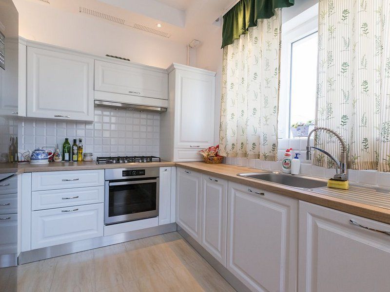 Apartament cu terasa generoasa, etaj 5/5, parcare, spatios, modern - Poză 1