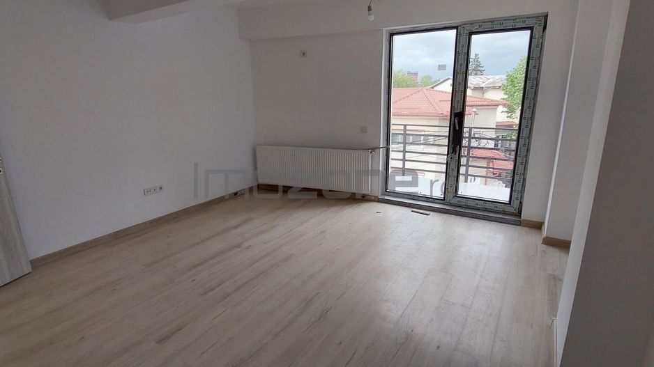 Crangasi/ 2 Camere/ Zona De Case/ 80 MP/ Parter Inalt/ Baie Cu Geam/ Balcon 18MP - Poză 11