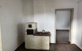 De vanzare casa, atelier fierarie, 4 anexe - 2507 mp in Manastirea Humorului - Poză 6