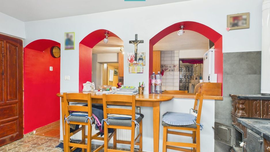 Casă frumoasă la Iratoș la preț bun - Poză 9