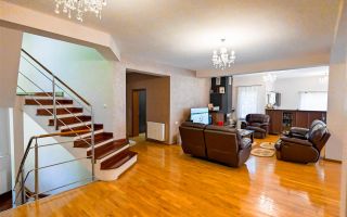 Vila cu 1.500 mp teren, gradina amenajata, linistita zonare,  Halchiu, Brasov - Poză 8