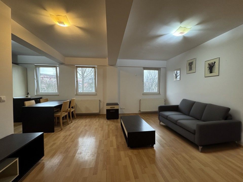 Apartament cu 3 camere, 2 bai, parter inalt, bloc nou, zona Lipovei. COMISION 0  - Poză 3