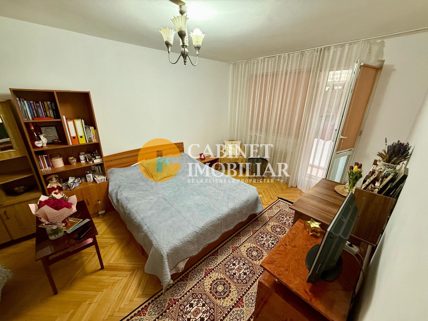 2 Camere Decomandat -  Etaj 2 - Bld. Alexandru Cel Bun - Poză 2