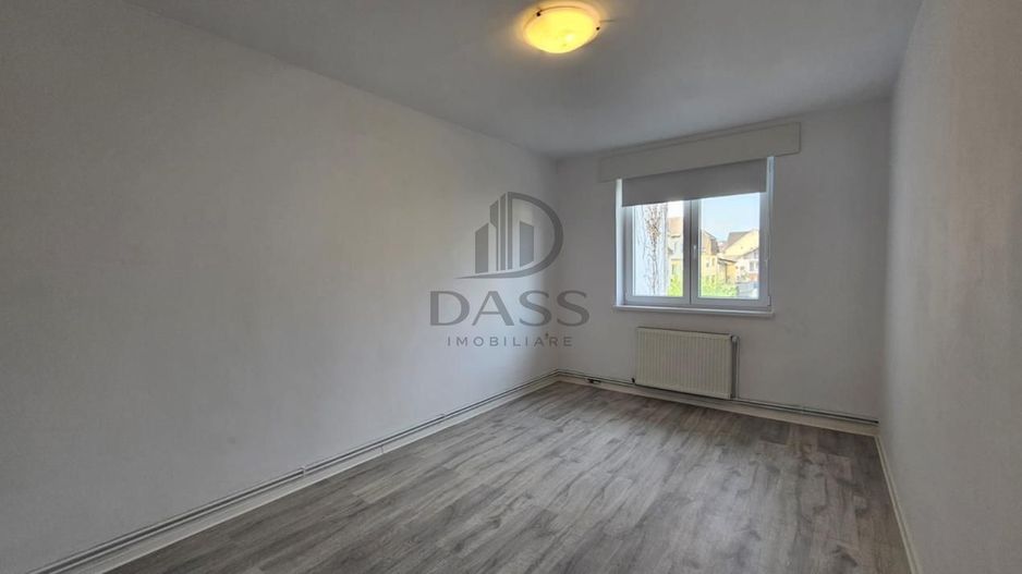 Apartament la casa 4 camere de închiriat Strand Sibiu - Poză 12