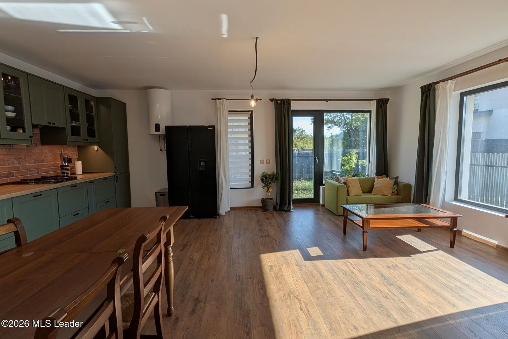 Clinceni - Padure, Casa 3 camere 2 bai, Fotovoltaice 10kW baterie16kWh - Poză 8