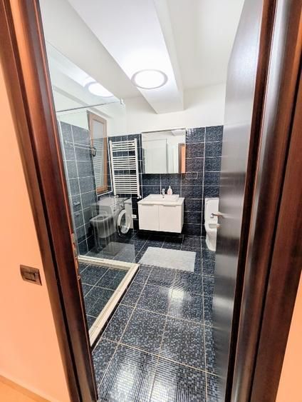 Inchiriere apartament modern cu 2 camere zona Unirii- Palatul Parlamentului - Poză 11