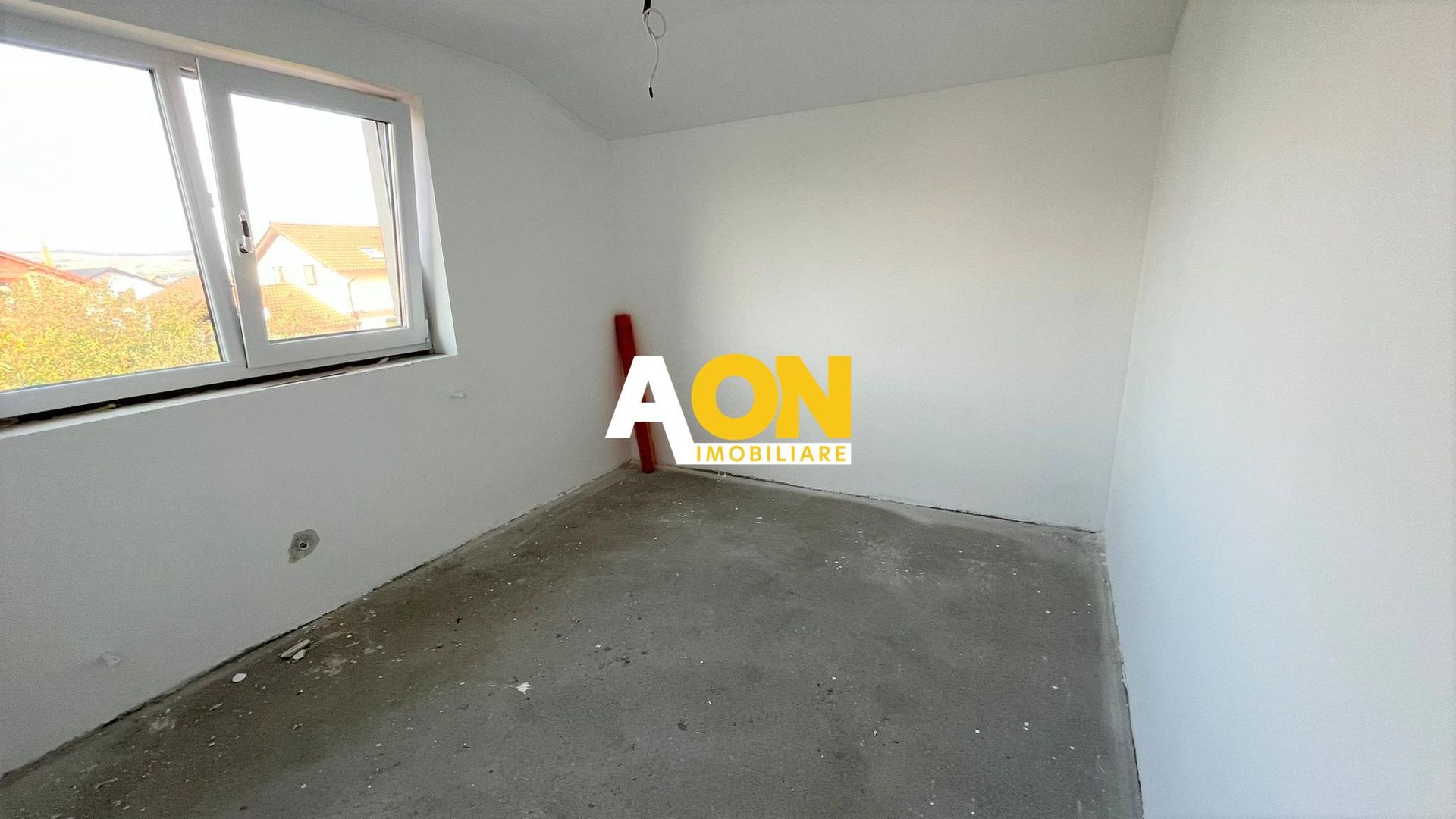 Casa de vanzare, S+P+M, 6 Camere, 2 Bai - Poză 13