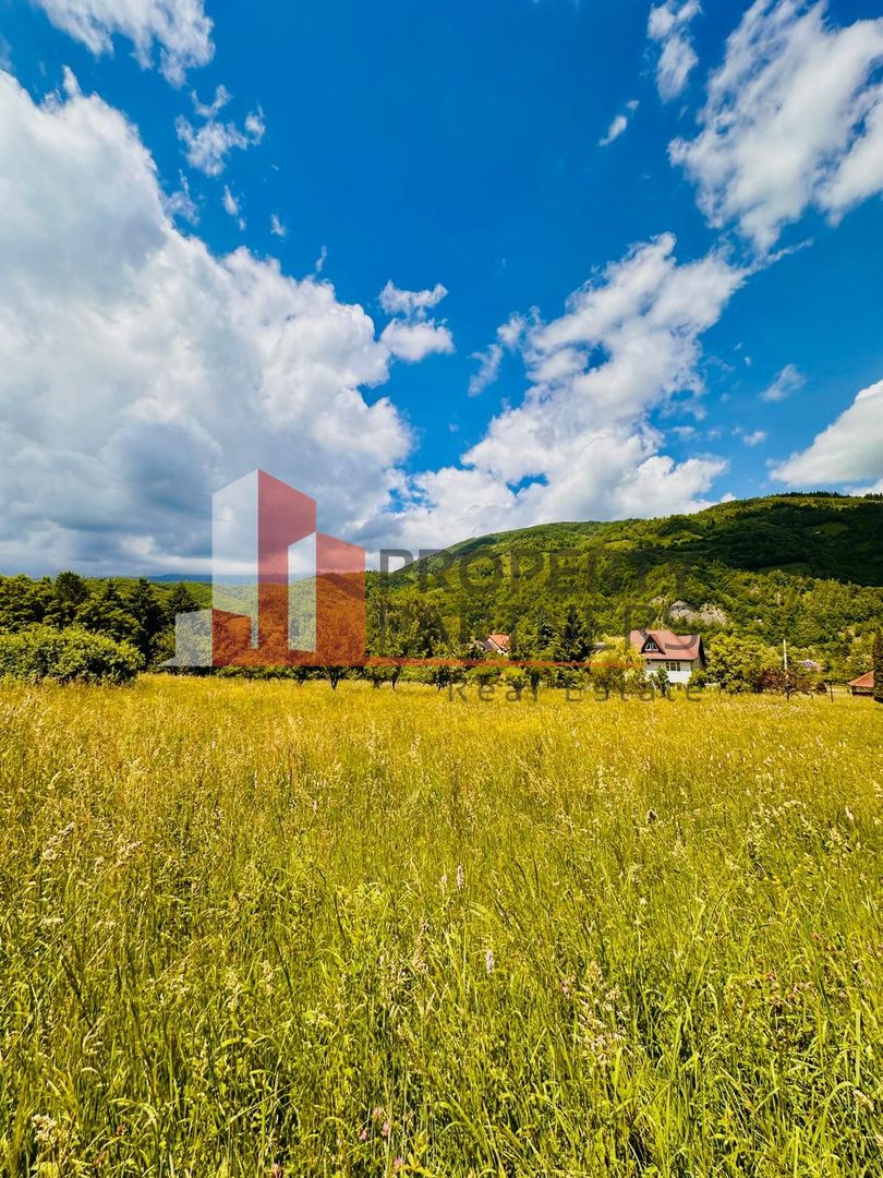 Teren de la 2772 mp Podul Simonului- Bran - Poză 11