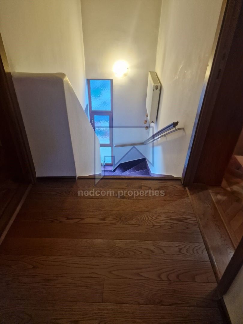 Vanzare apartament 3 camere (E1+M) in Vila (S+P+E1+M) - Teiul Doamnei - Poză 14