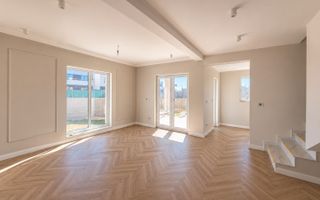 Duplex despartit prin camera tehnica! 5 camere, 3 bai. - Poză 1