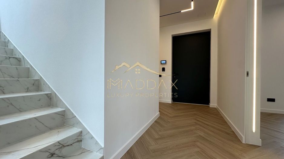 Vila individuala *432mp* + curte // 6 locuri Parcare / Pipera-Tunari - Poză 12