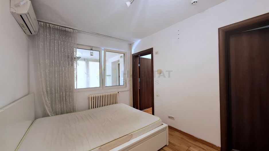 Apartament cu trei camere in inima cartierului Titan - Poză 2