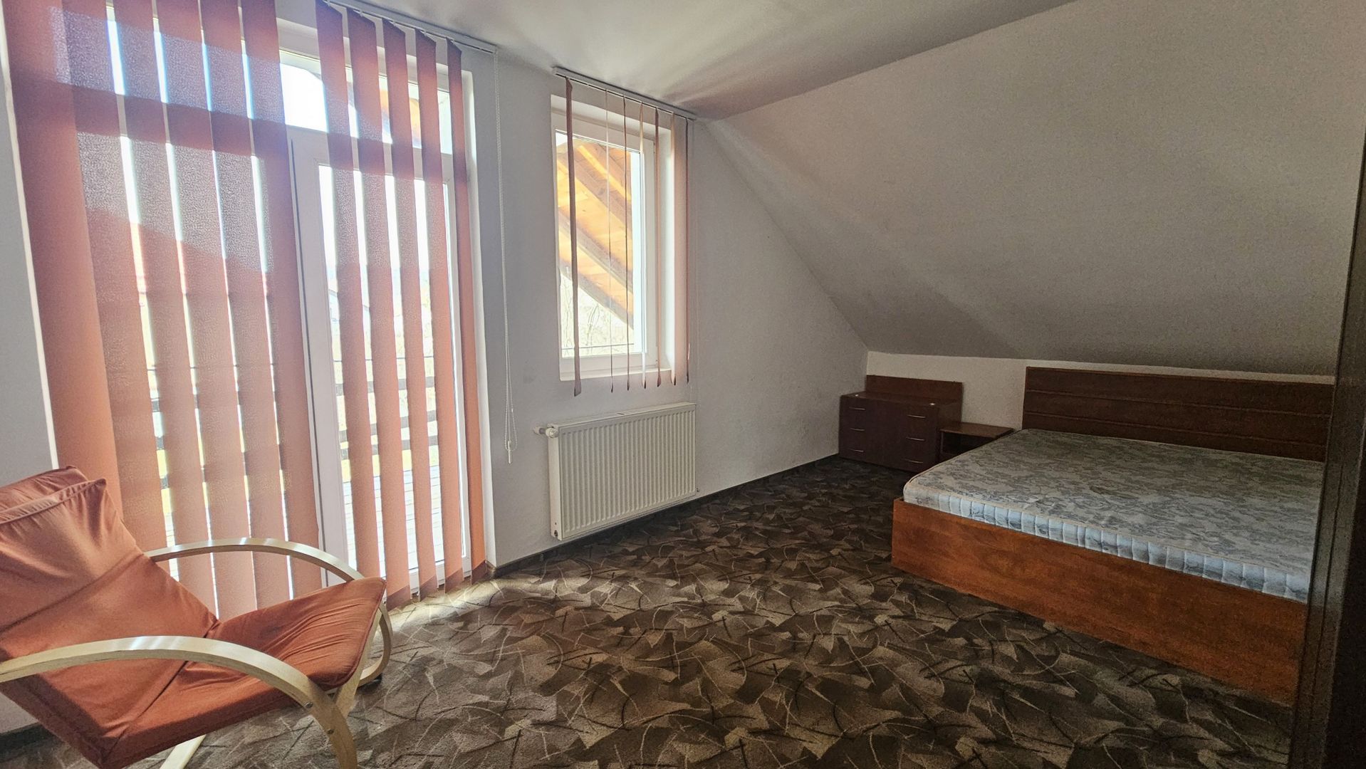 Harman, casa 2006, teren 1000mp, 2 garaje - Poză 6