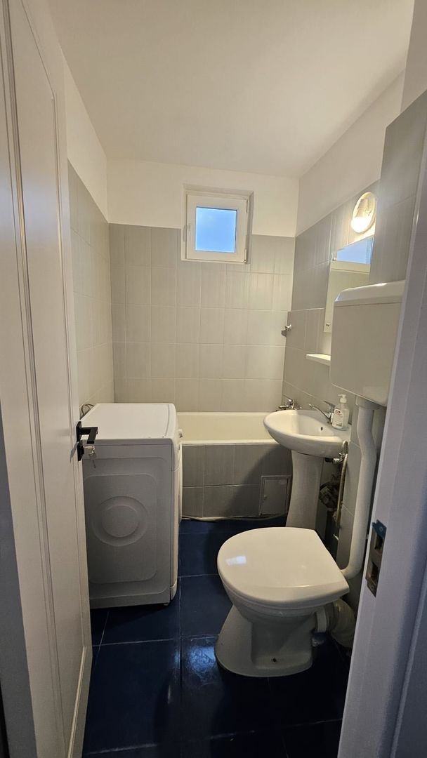 Apartament 2 camere, renovat , decomandat , metrou - Poză 6