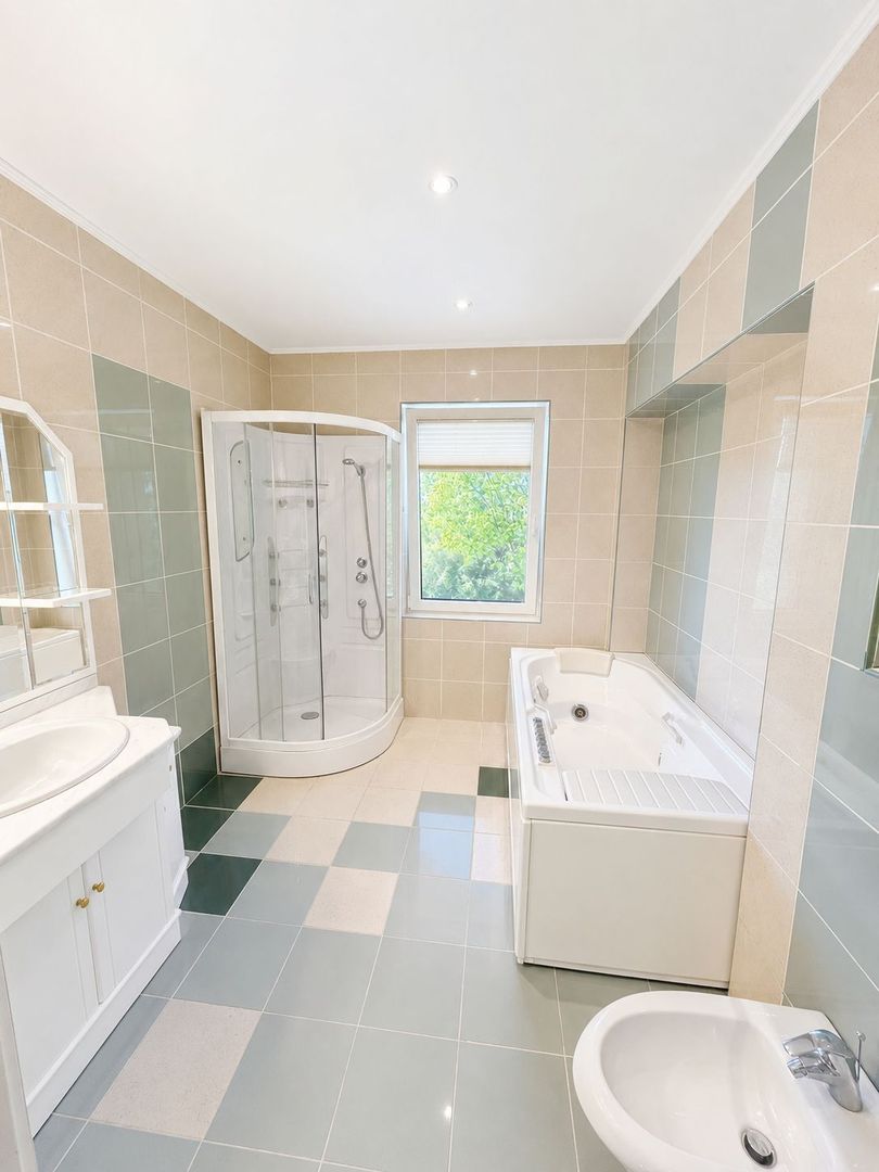 Vila Sanmartin -Zona Beverly Hills -8030mp teren - Poză 12