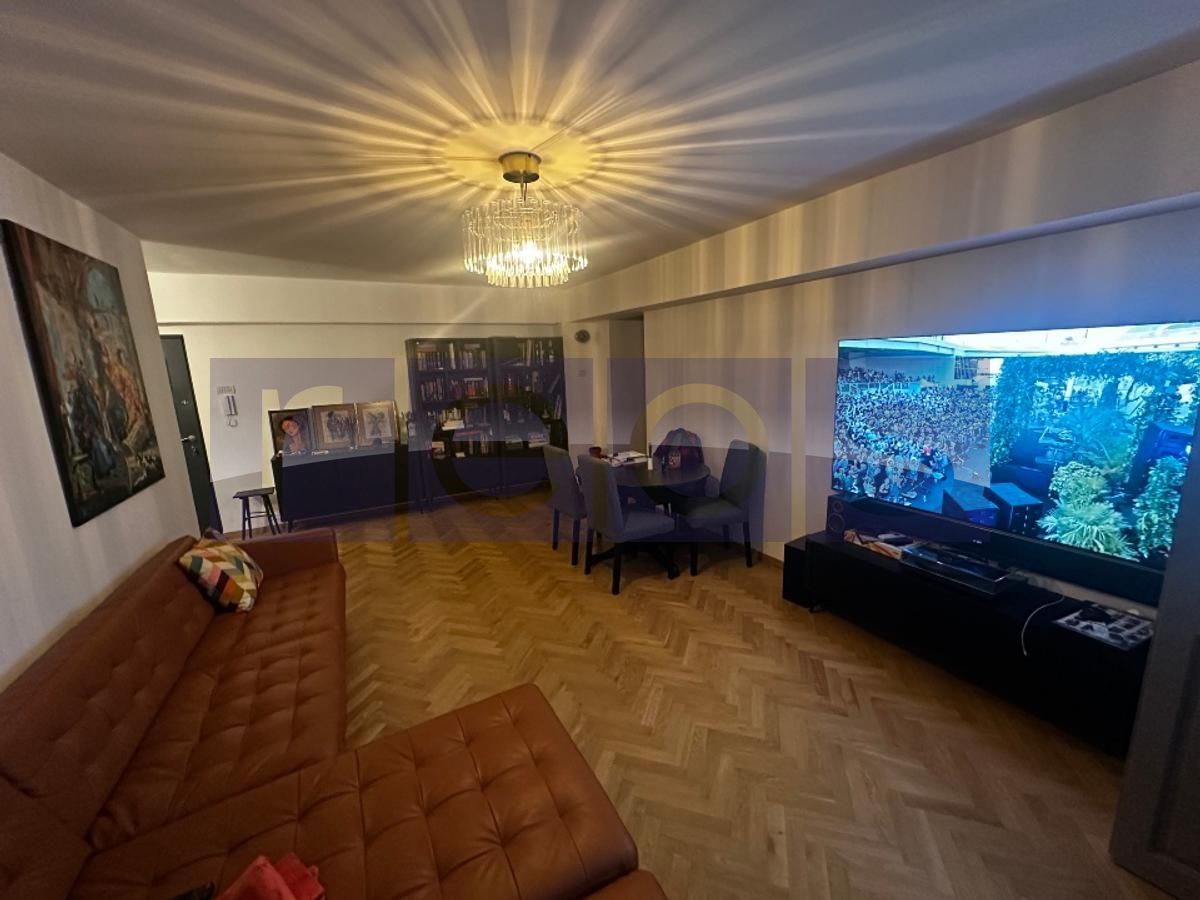 APARTAMENT DEOSEBIT 3 CAMERE – ZONA PIAȚA VICTORIEI – COMPLET RENOVAT! - Poză 1