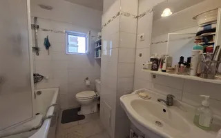 Apartament 4 camere -etaj 1, zona V. Aron - Poză 14