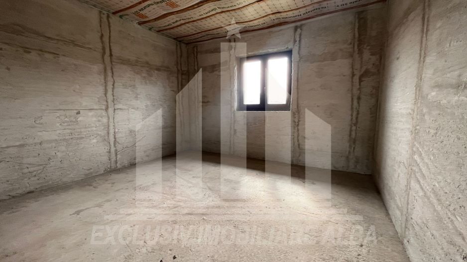 Casa individuala de vanzare, semifinisata in zona Sard - Poză 4