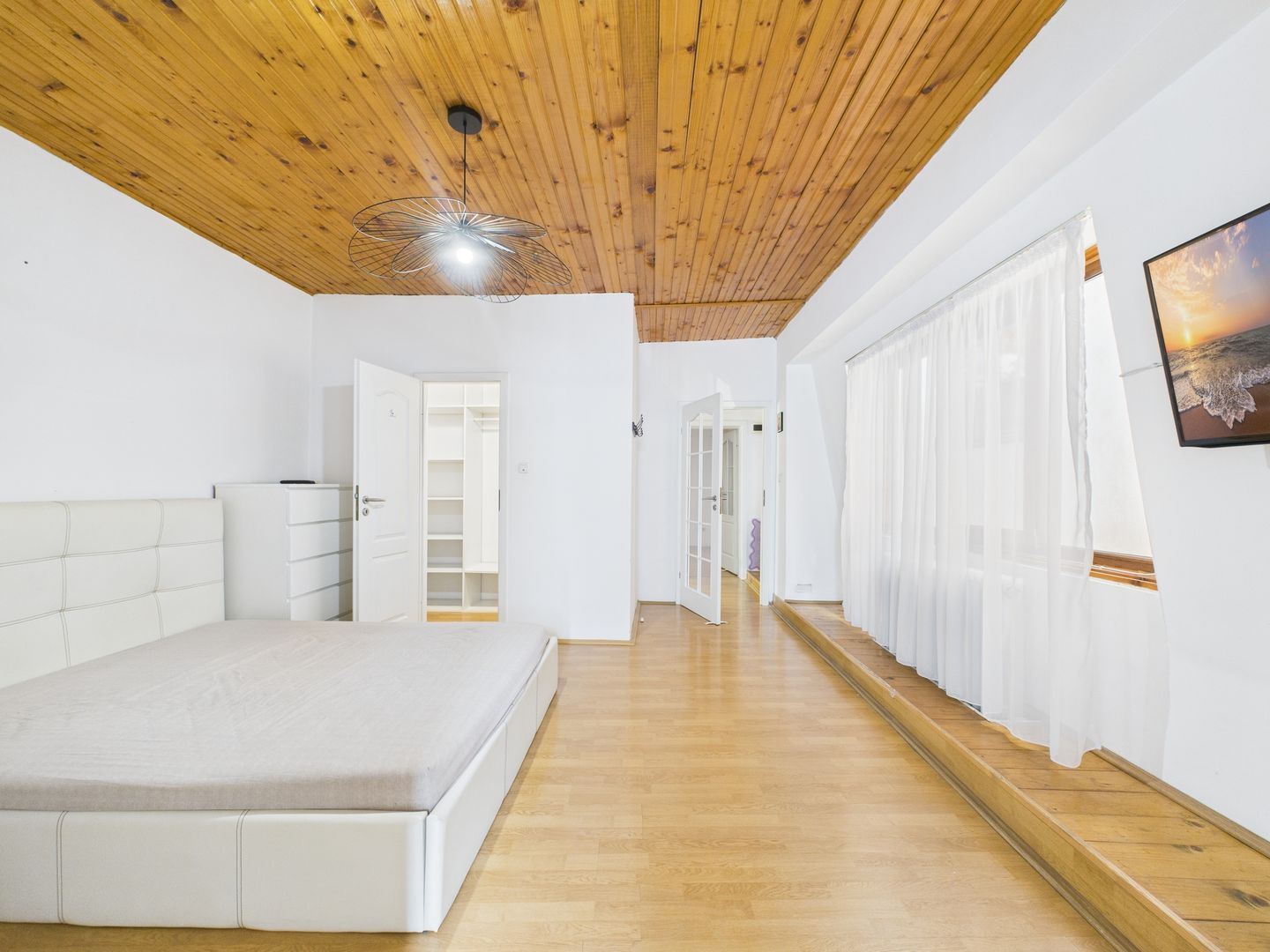 Casă / Vilă cocheta cu 3 camere - de vanzare - zona Basarab - Poză 26