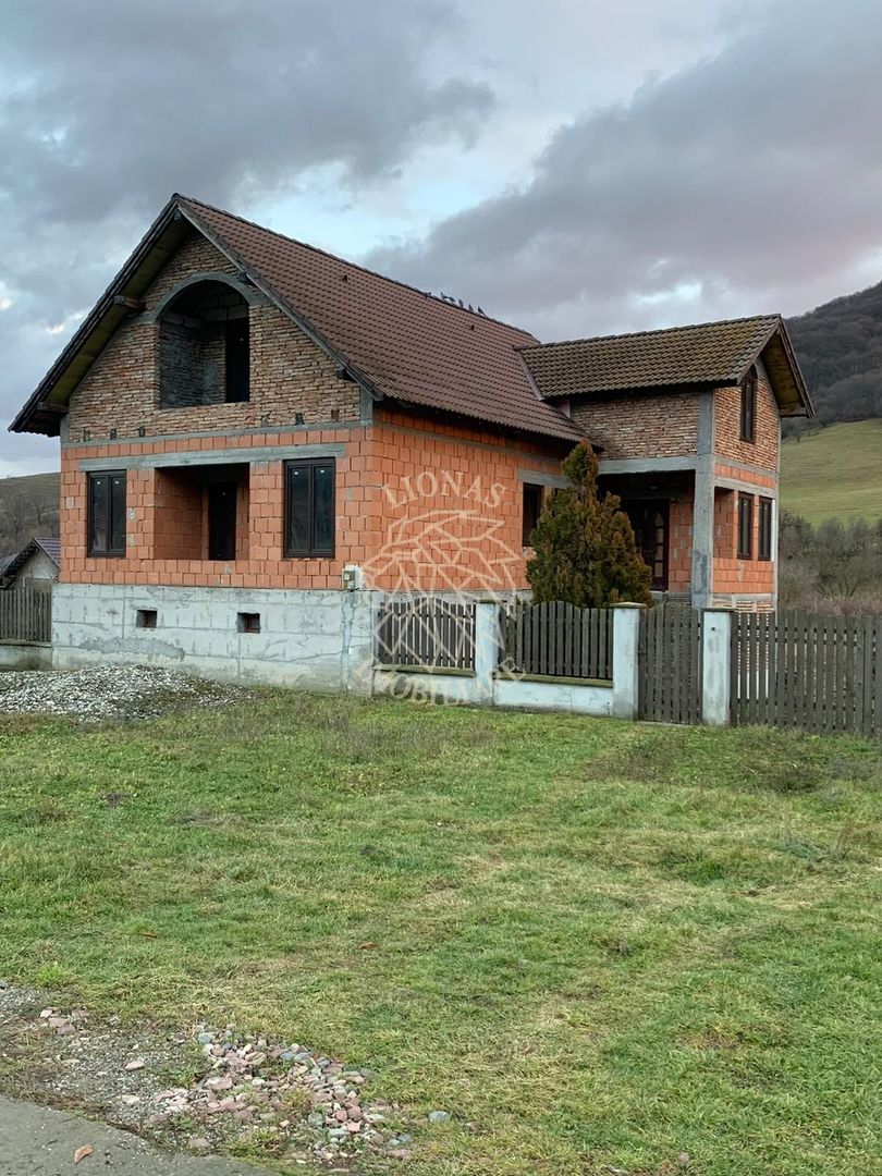 Casa stadiu rosu 218 mp, 3350 mp teren,  Albestii Bistritei, Exclusiv - Poză 2