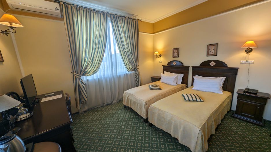 Imobil comercial P+2E+M - 28 Camere - Poză 3