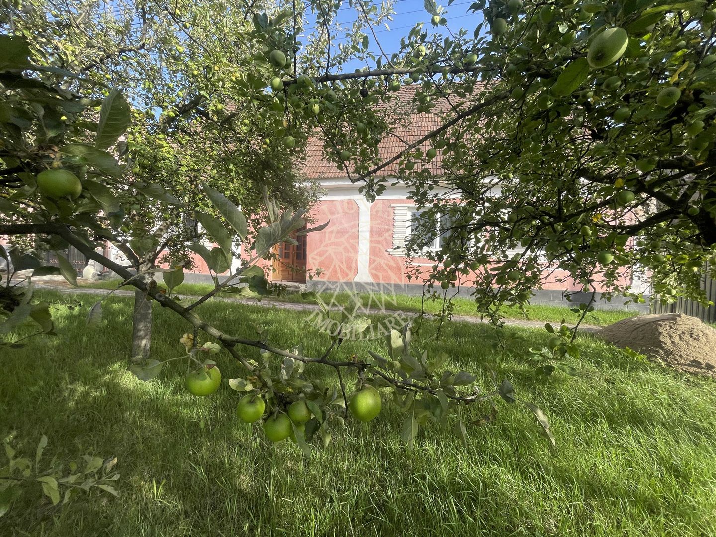 OFERTA! Casa saseasca 3 camere 105 mp-investitie-Livezile - Poză 2