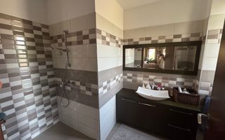 COMISION 0%. Pozitie centrala . Suprafata generoasa. Mobilat si utilat - Poză 21