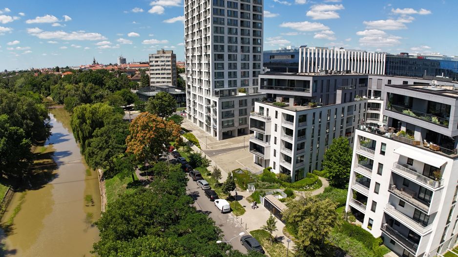 Apartament  la Isho cu vedere panoramica asupra orașului - Poză 13