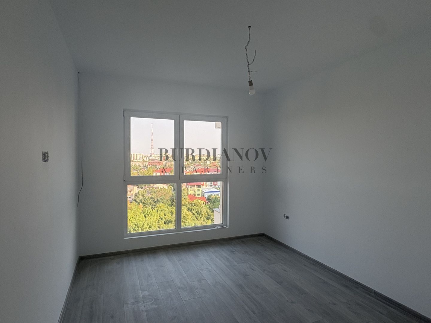 Apartament cu 3 camere - două băi - Etalon Lacul Morii - Vedere Lac - Poză 7