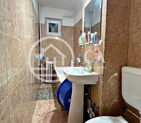 Apartament de vânzare cu 2 camere în zona Rogerius, Oradea - Poză 6