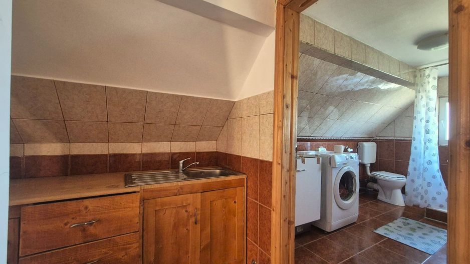 Exclusivitate- Casă rustică de închiriat în Fundata – Priveliște spectaculoasă - Poză 14
