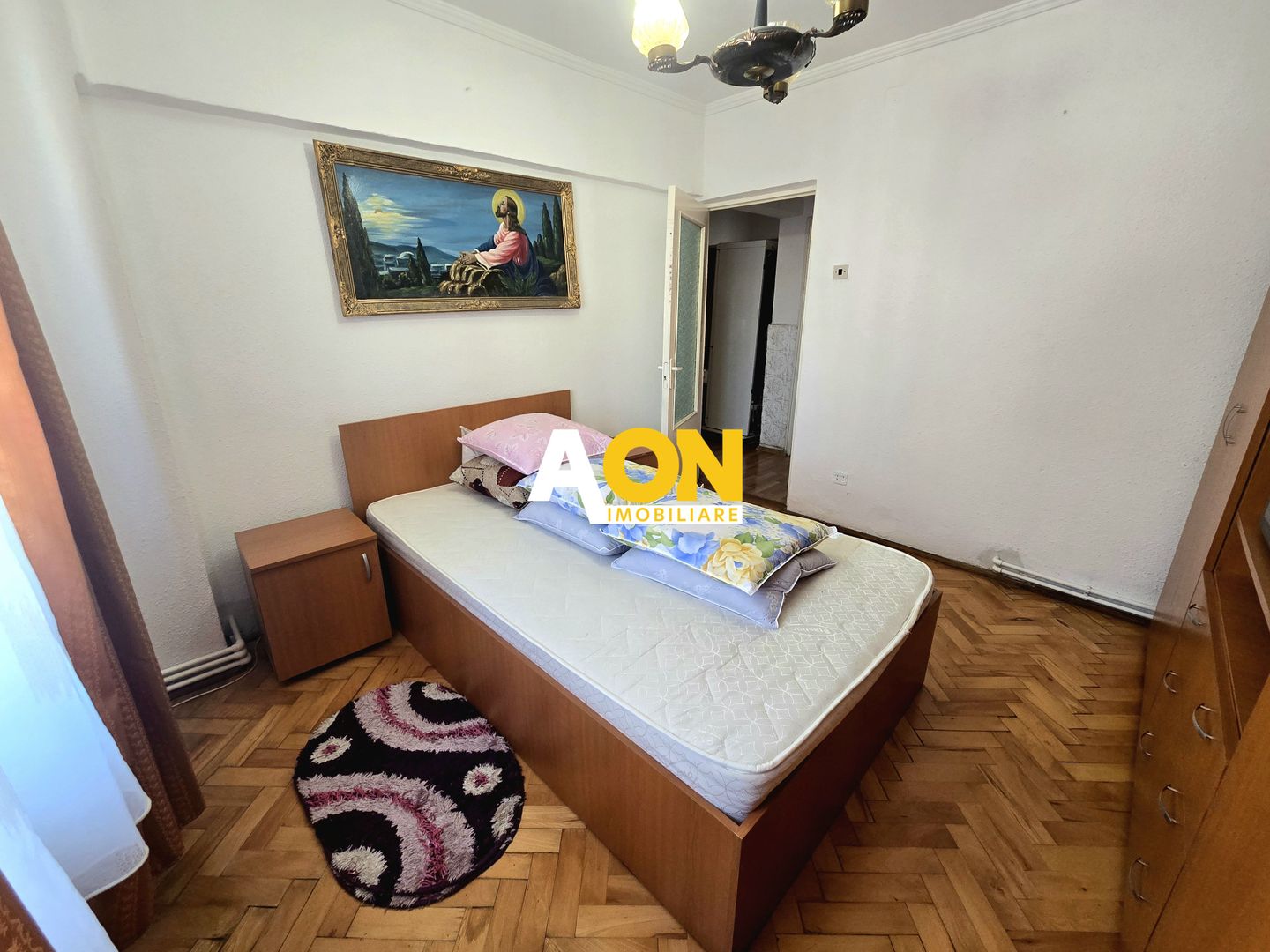 Apartament 3 Camere, 2 Bai, 2 Balcoane, Zona Cetate - Poză 3