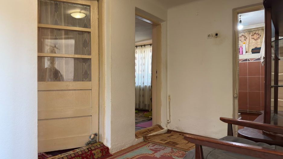 DE VANZARE GOSPODĂRIE CU POTENȚIAL ÎN BRĂNEȘTI, DÂMBOVIȚA - Poză 5