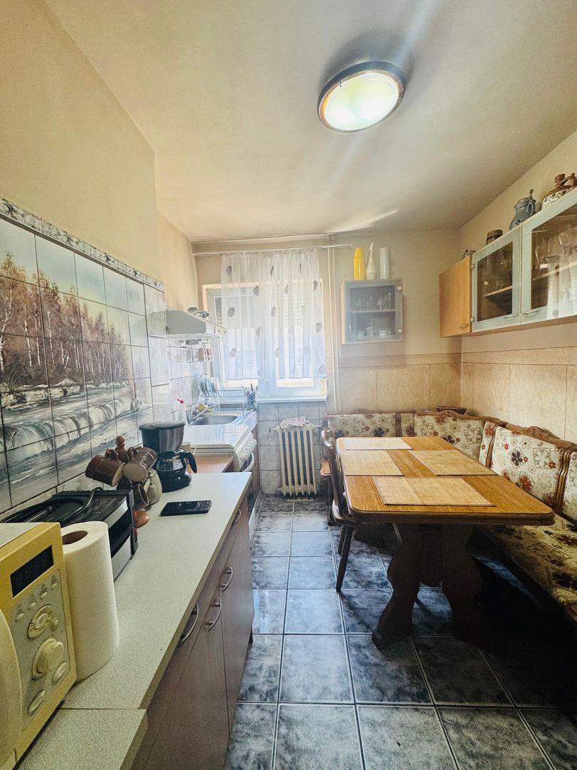 Apartement 3 camere Iosia Etaj 3 - Poză 3
