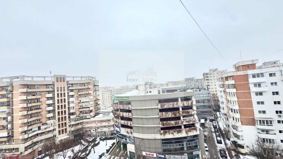 Închiriere apartament 3 camere decomandate– Calea Dorobanților-Parcare - Poză 11