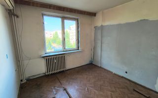 Apartament 3 camere semidecomandat Berceni - Poză 2