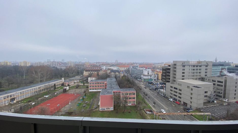 Apartament cu 3 camere   în zona Ultracentral - Poză 2