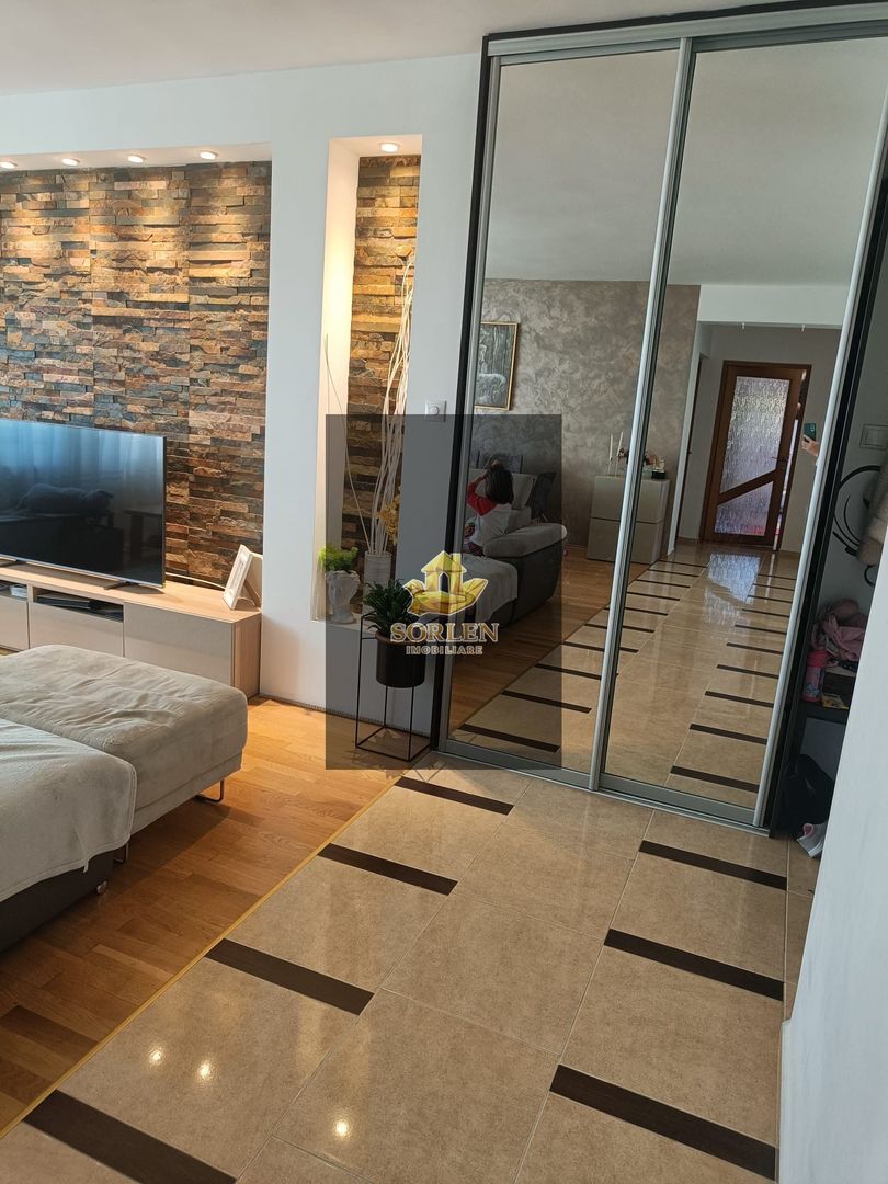 Apartament 3 camere de vanzare / Zona Andrei Muresanu - Cluj Napoca - Poză 2
