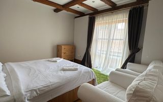 Casa saseasca CRISTIAN,amenajata LUX,pt turism,piscina,curte - Poză 11