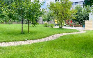 Vânzare vilă 8 camere | Grădină 500mp | 3 locuri de parcare - Poză 4