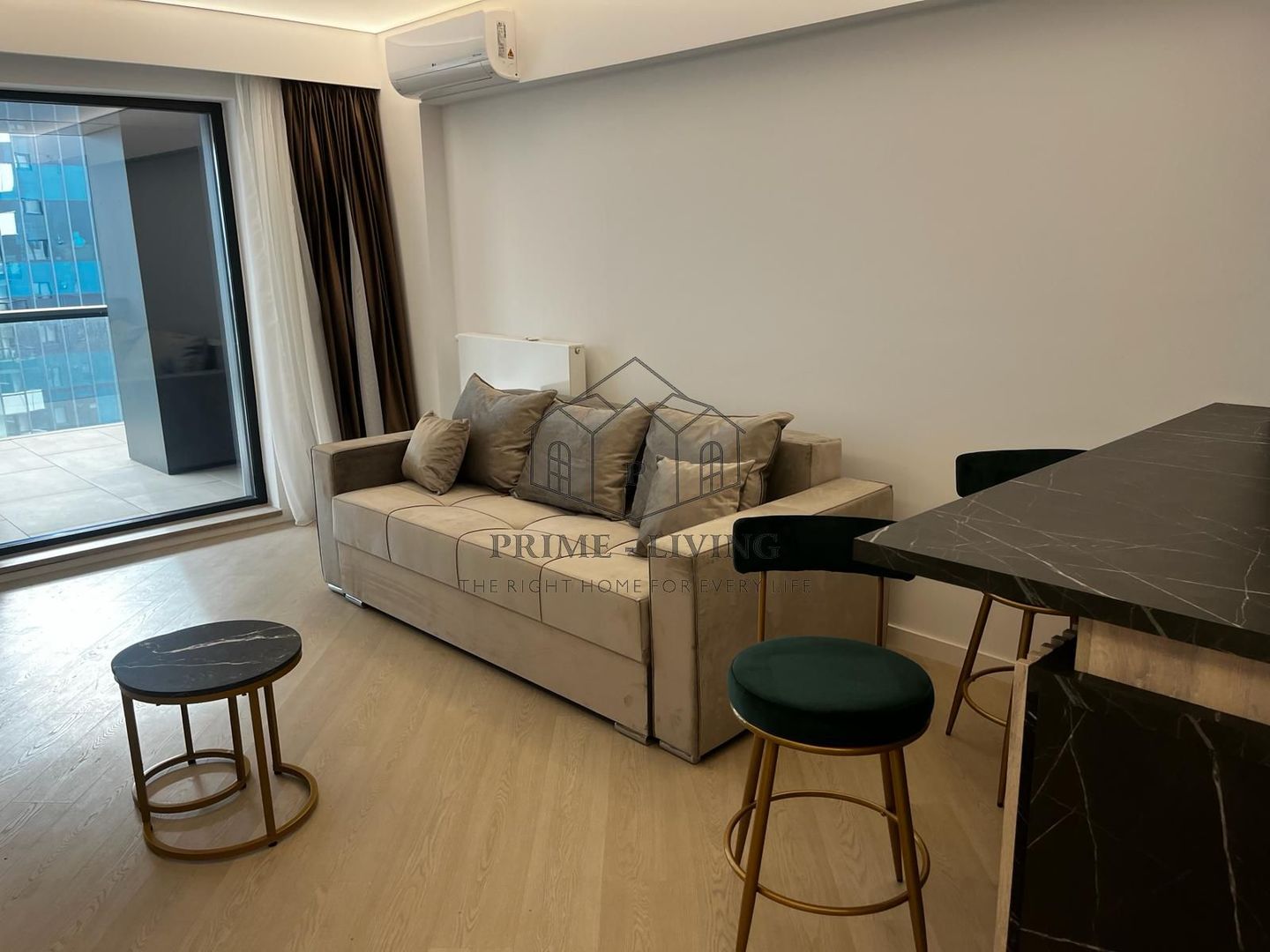 APARTAMENT COCHET CU 2 CAMERE LA INCHIRIERE IN CORTINA NORD - Poză 10