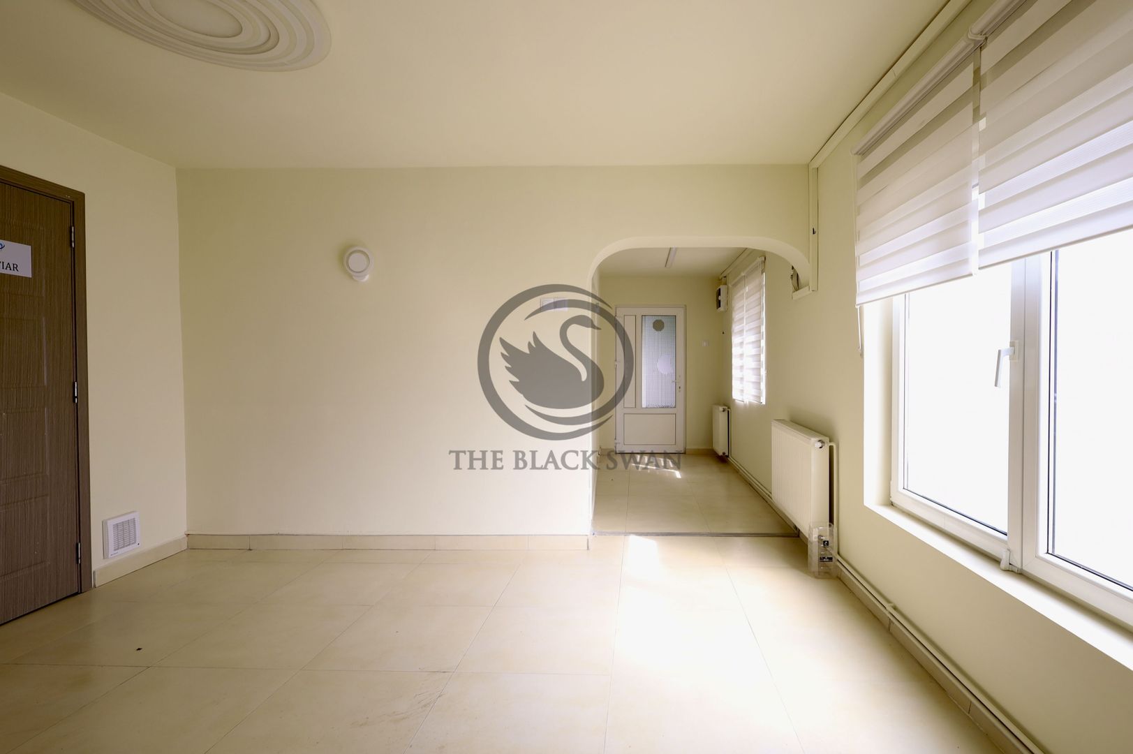 Casa de vanzare 12 camere | 2 constructii - Business, Rezidential | PH - Poză 3