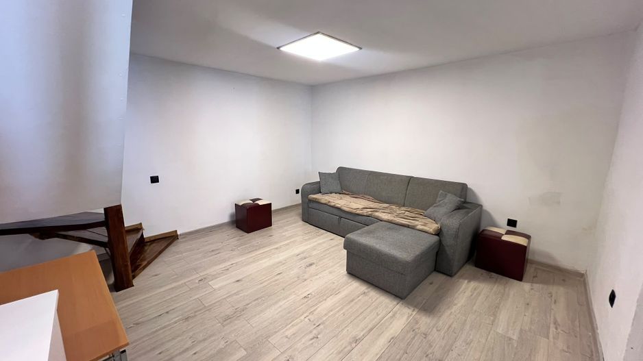 Casa individuala cu 3 camere | Curte cu terasa | Gratar din caramida | Parcare - Poză 2
