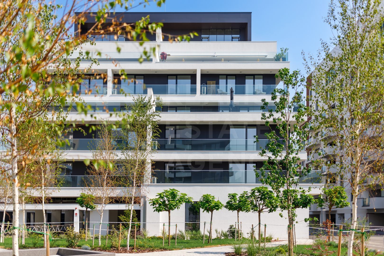 Apartament cu 2 camere, Becali Imobiliare, București, Pipera - Poză 1