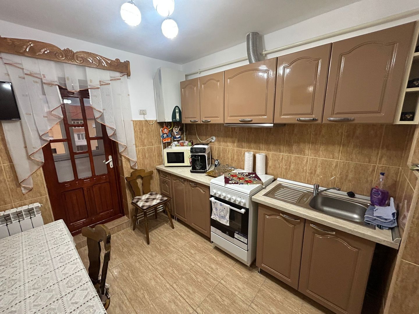 Apartament 2 camere, decomandat - Cugir - Poză 5