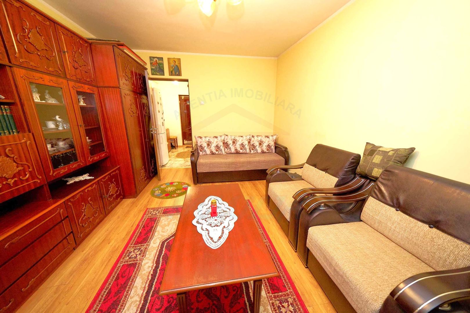 42.5oo euro, apartament o camera LIBER!!!,  etaj intermediar Siderurg - Poză 1
