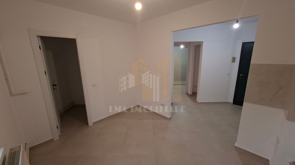 Apartament 2 camere decomandat Tractorul Brasov - Poză 2