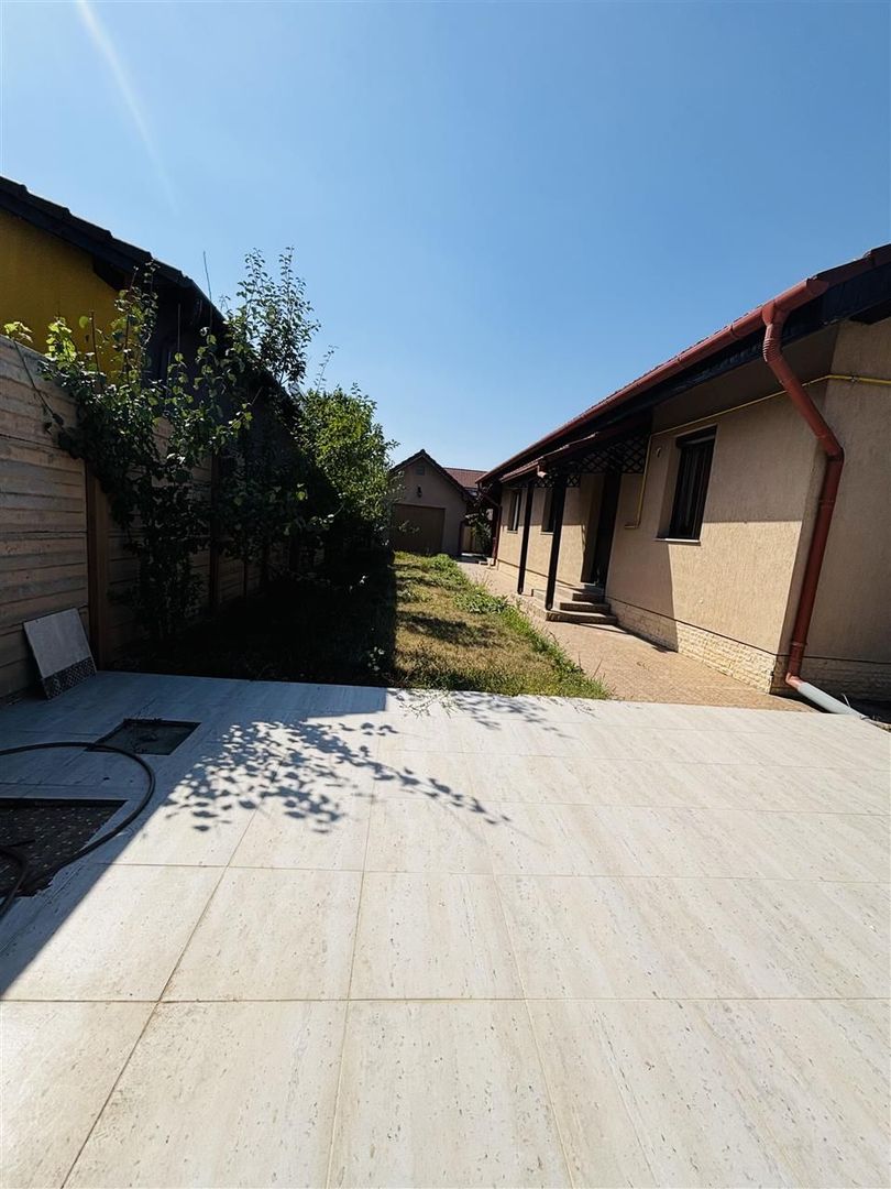 Casa de vanzare la cheie plan Parter Nojorid - Poză 3