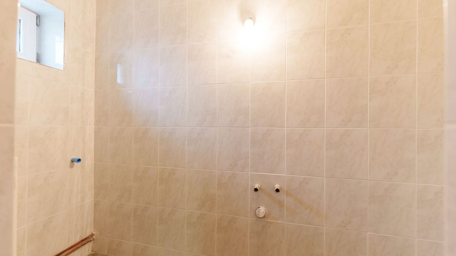 VÂNDUT! Casă cu destinații multiple în cartierul Aurel Vlaicu - Poză 15