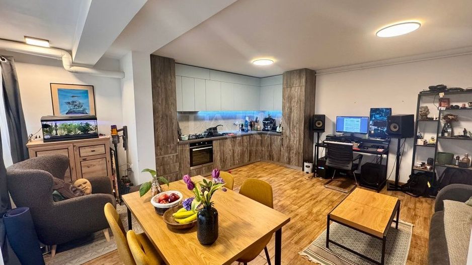 Apartament 2 camere cu terasă, zona VIVO - Poză 1